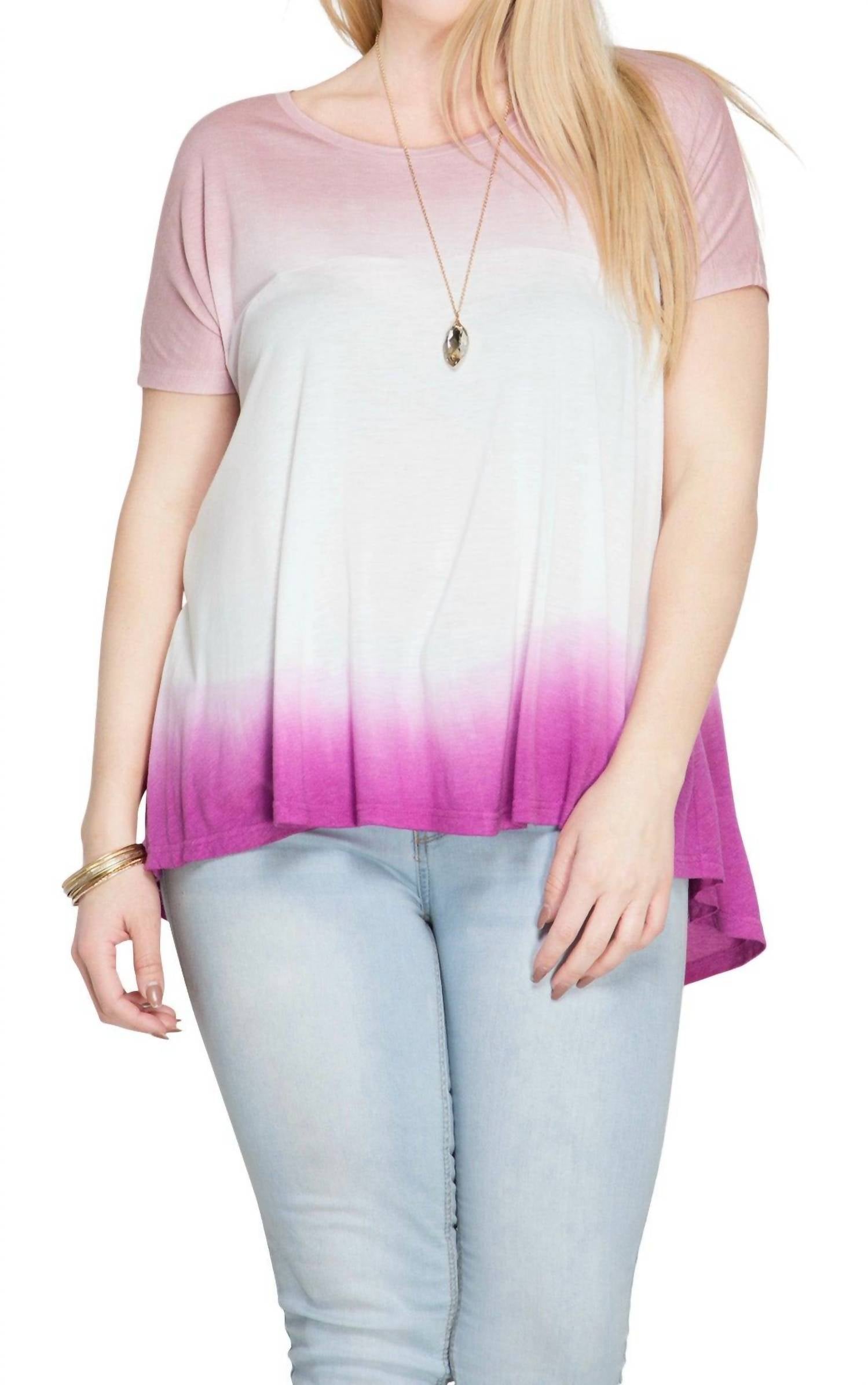 Туника с короткими рукавами Ombre - Plus в пурпурном цвете SHE + SKY
Туника с короткими рукавами Ombre - Plus в пурпурном цвете SHE + SKY