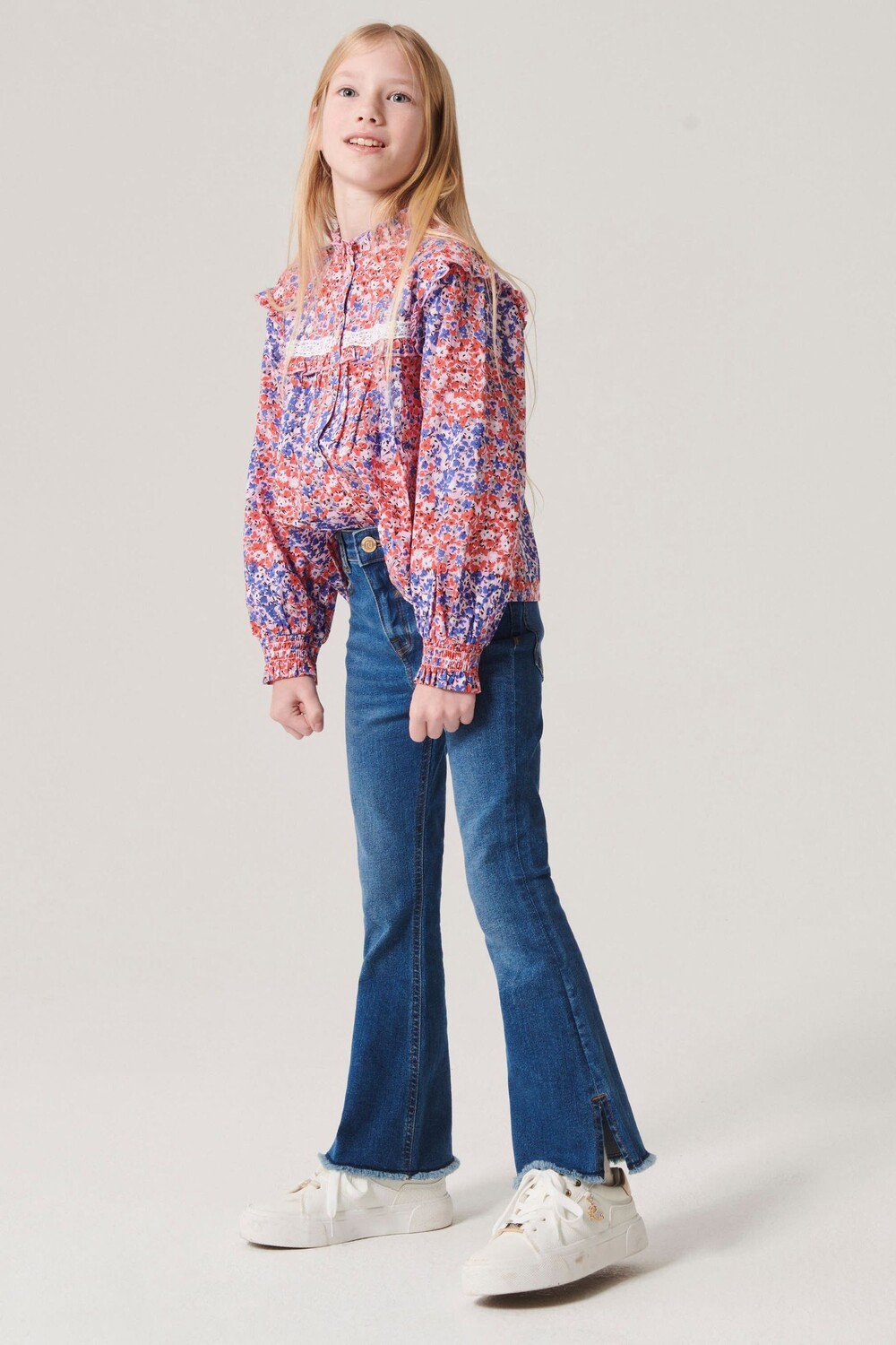 Расклешенные джинсы для девочек с потертостями и эффектом потертости River Island, синий
Расклешенные джинсы для девочек с потертостями и эффектом потертости River Island, синий