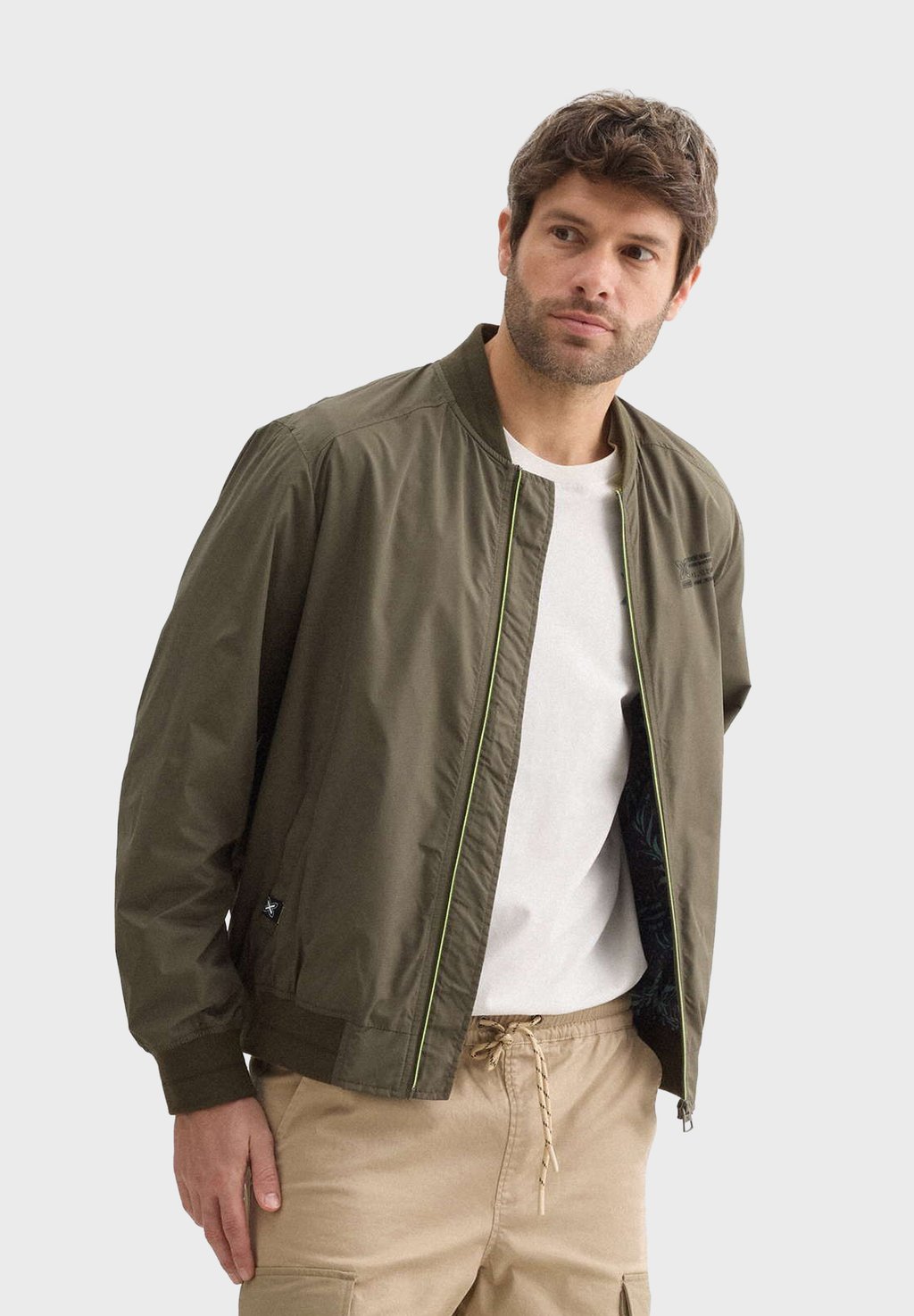 Куртка-бомбер Munich, хаки
Куртка-бомбер Munich, хаки