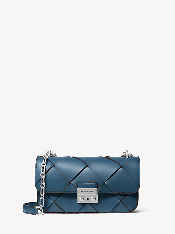 Маленькая сумка через плечо из плетеной кожи Tribeca Michael Kors, синий 
Маленькая сумка через плечо из плетеной кожи Tribeca Michael Kors, синий