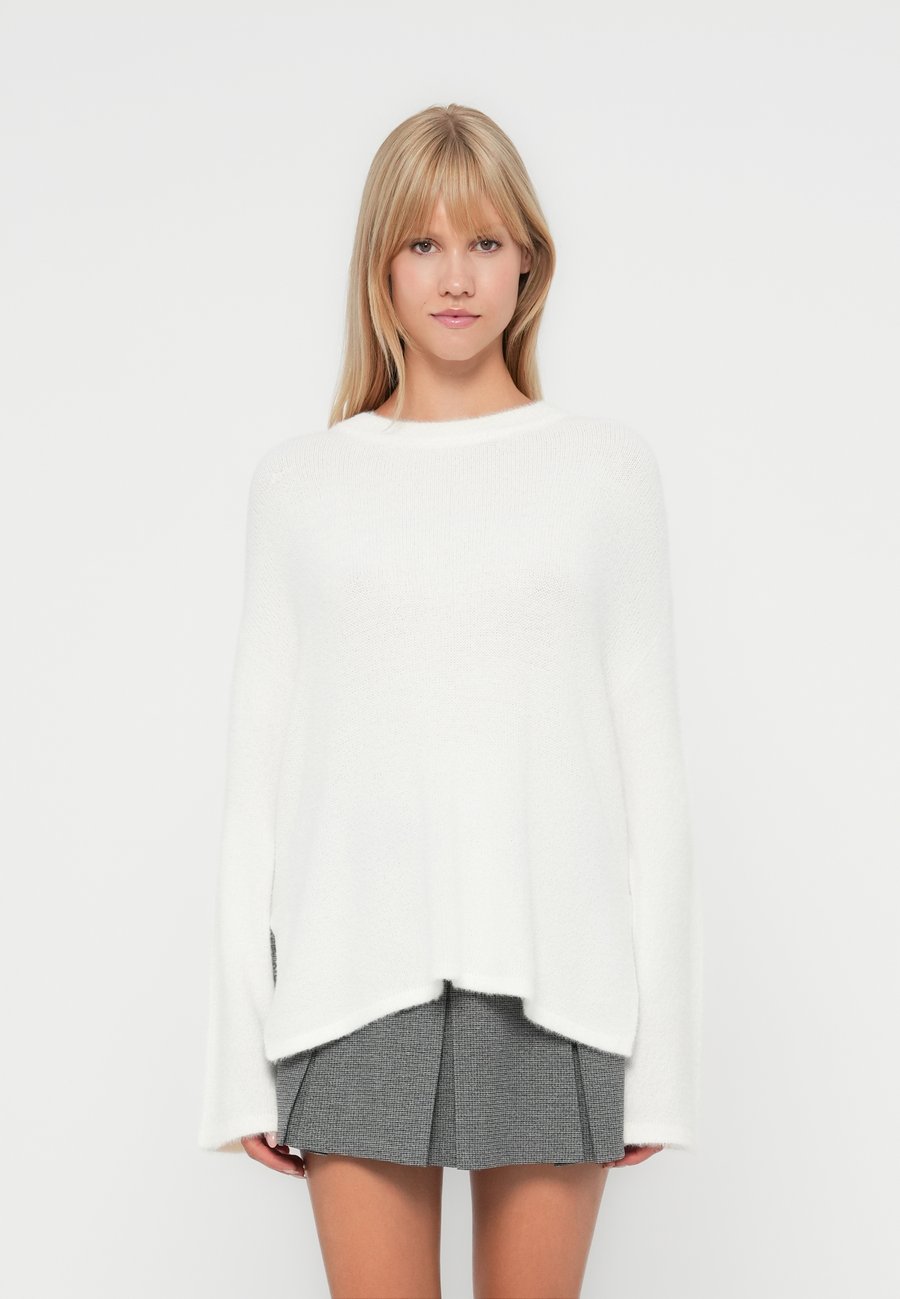 Джемпер ONLY ONLPETRA LOOSE O NECK, Cloud Dancer/Off-White
Джемпер ONLY ONLPETRA LOOSE O NECK, Cloud Dancer/Off-White