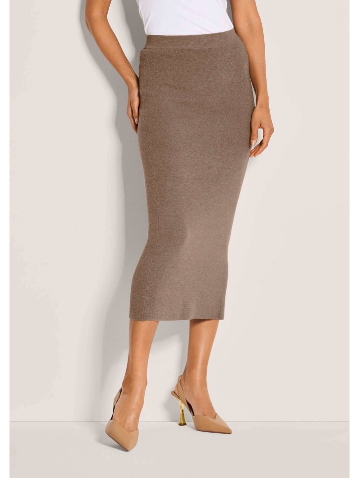 MADELEINE Элегантная юбка с разрезом карамельного/белого/меланжевого цвета
MADELEINE Элегантная юбка с разрезом карамельного/белого/меланжевого цвета