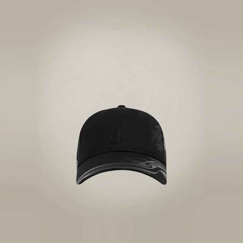 Бейсболка Calvin Klein Jeans, черный
Бейсболка Calvin Klein Jeans, черный