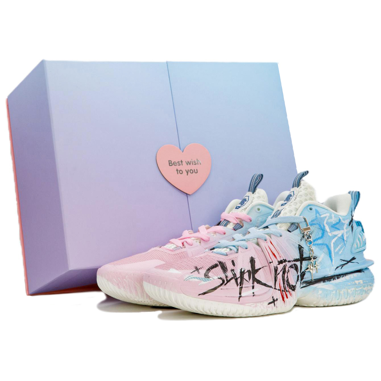 LINING Кроссовки баскетбольные Storm 2024 мужские низкие розово-голубые с граффити в стиле видеоигр (подарочная коробка в виде сердца), цвет Video Game Graffiti (Heart Box)
LINING Кроссовки баскетбольные Storm 2024 мужские низкие розово-голубые с граффити в стиле видеоигр (подарочная коробка в виде сердца), цвет Video Game Graffiti (Heart Box)