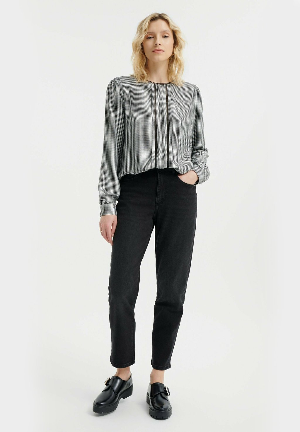 Блуза Greenpoint, черный
Блуза Greenpoint, черный