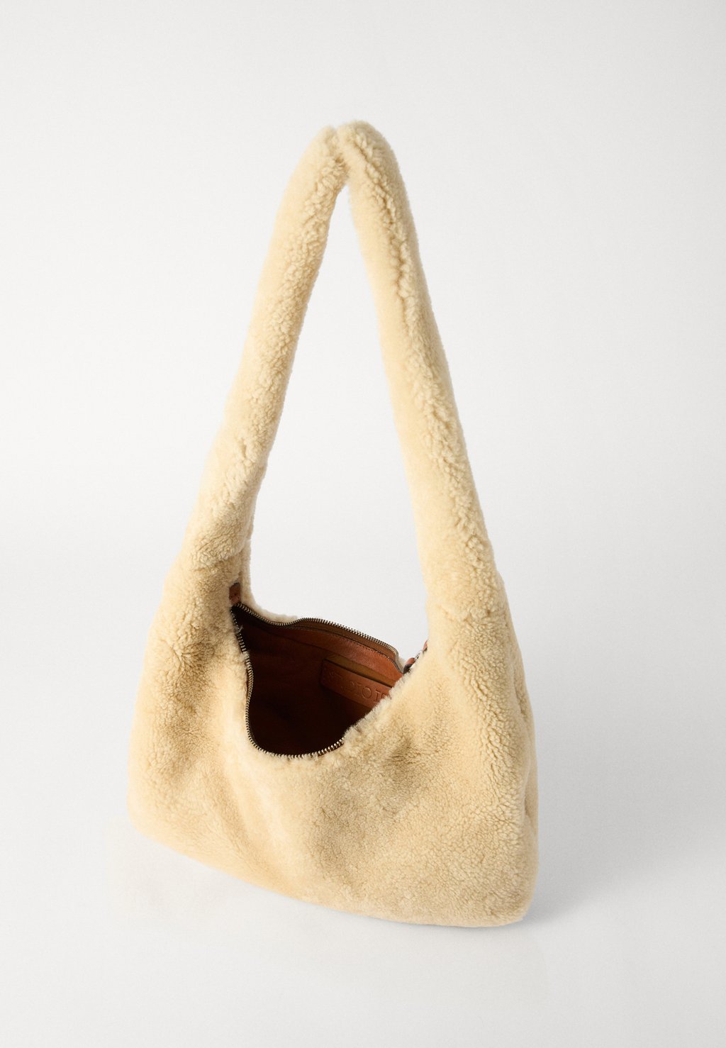 Сумка TOPHANDLE STUDIO ID, бежевый
Сумка TOPHANDLE STUDIO ID, бежевый