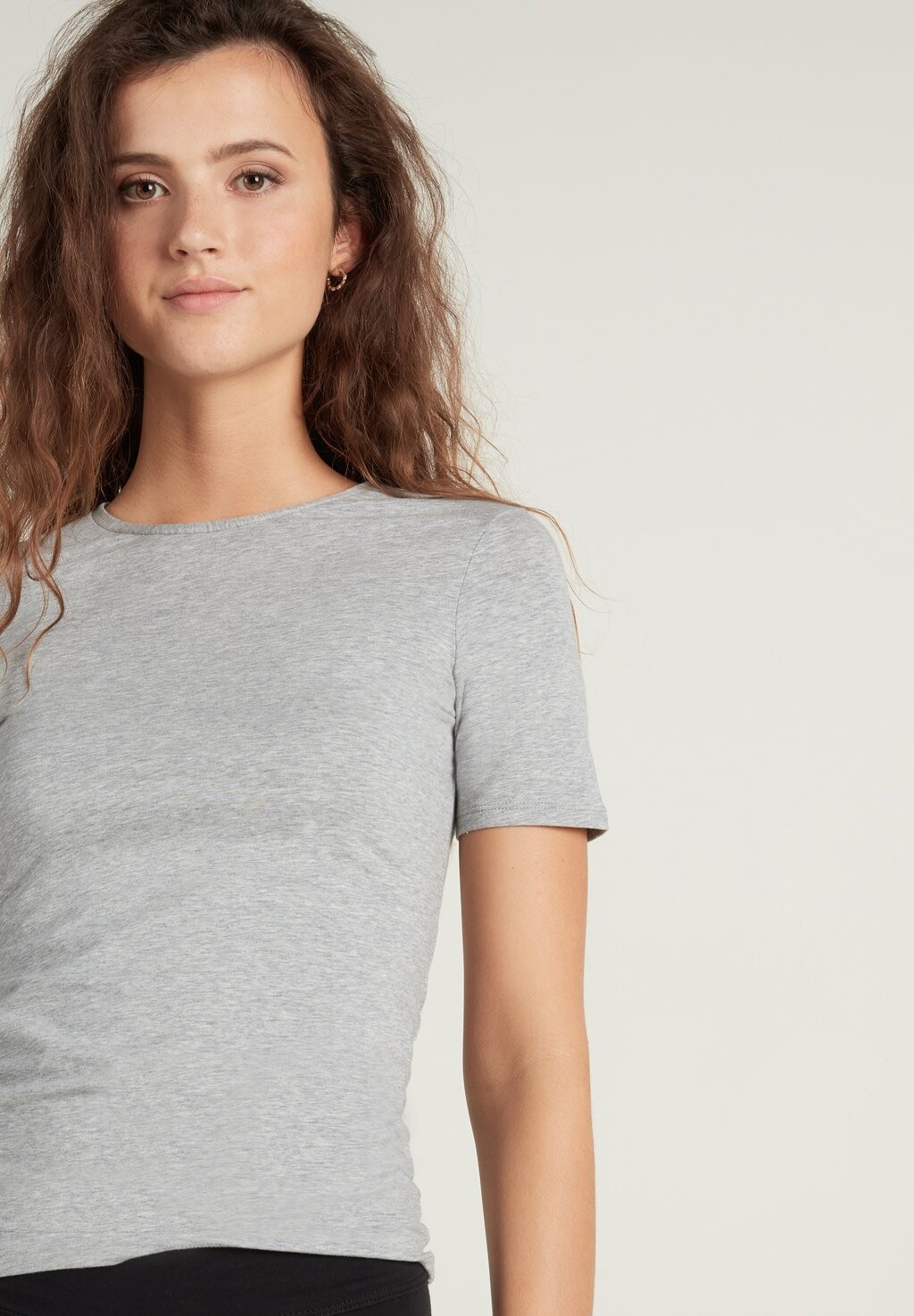 Футболка базовая STRETCH ROUND-NECK Tezenis, цвет grigio melange chiar
Футболка базовая STRETCH ROUND-NECK Tezenis, цвет grigio melange chiar