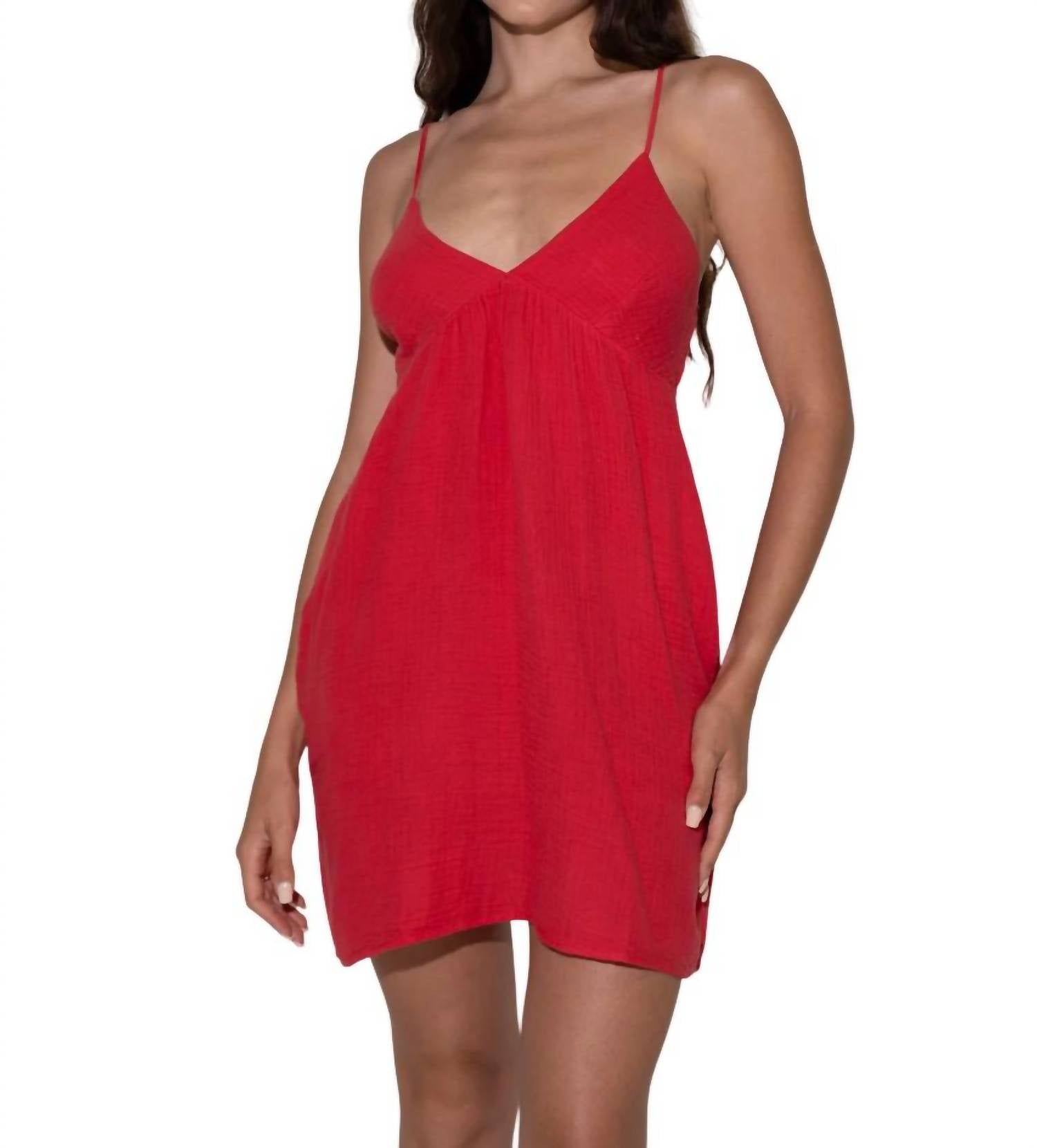 Джони платье в стеблевом красном STARKx
Джони платье в стеблевом красном STARKx