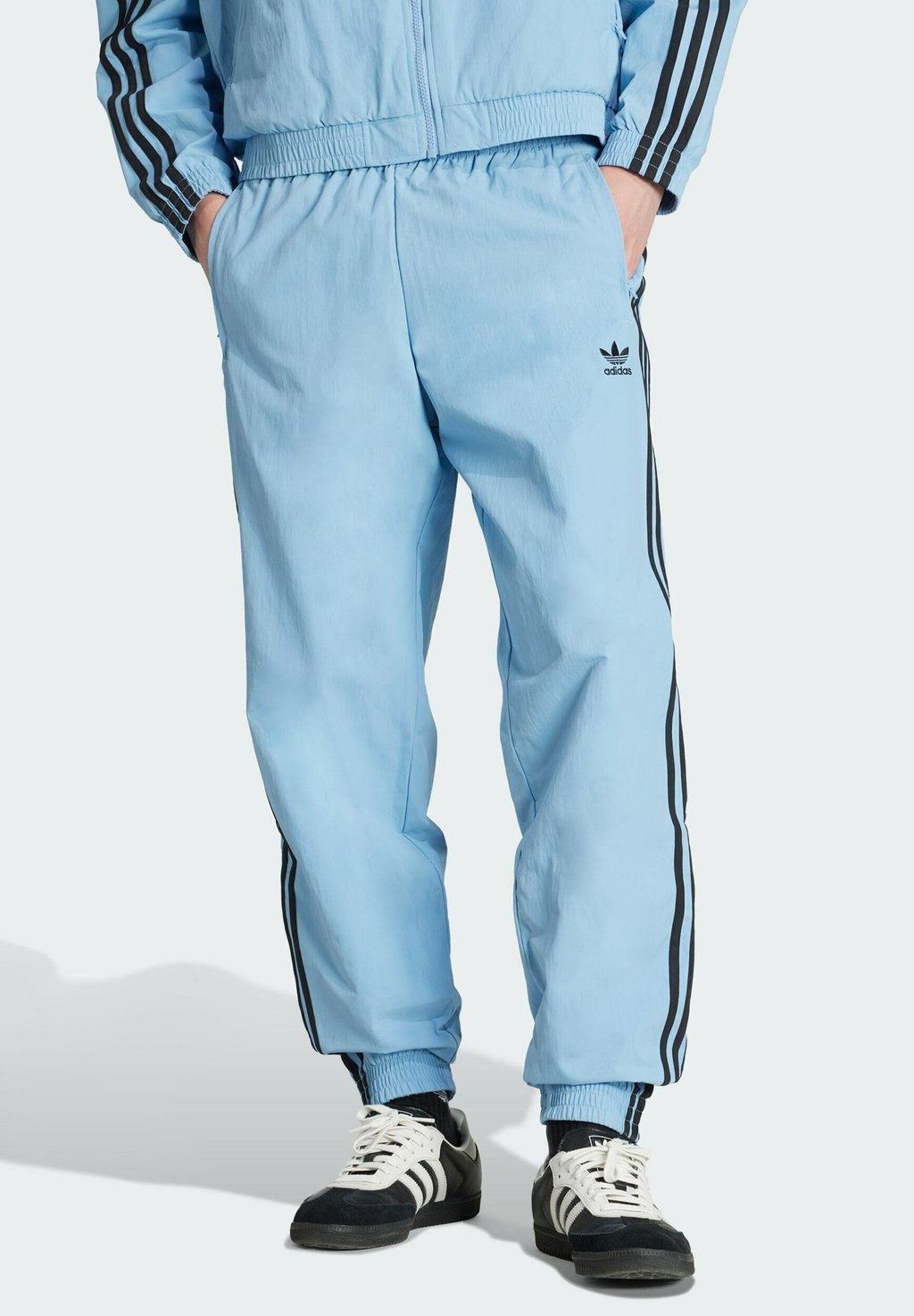 Спортивные штаны FBIRD Adidas Originals, синий
Спортивные штаны FBIRD Adidas Originals, синий