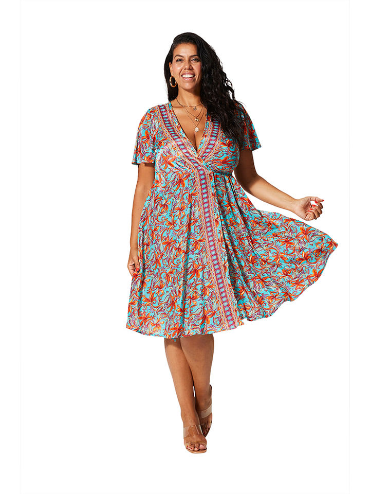 Платье до колена Aller Simplement
Платье до колена Aller Simplement