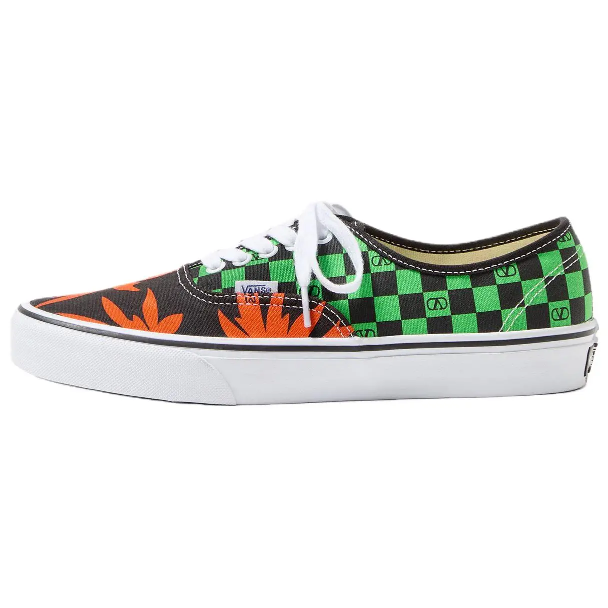 Valentino VANS Collaboration Vlogo низкие кожаные кроссовки мужские green
Valentino VANS Collaboration Vlogo низкие кожаные кроссовки мужские green