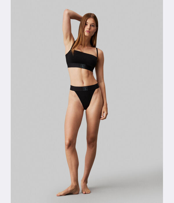 Трусы женские Calvin Klein Underwear хлопковые, черный
Трусы женские Calvin Klein Underwear хлопковые, черный