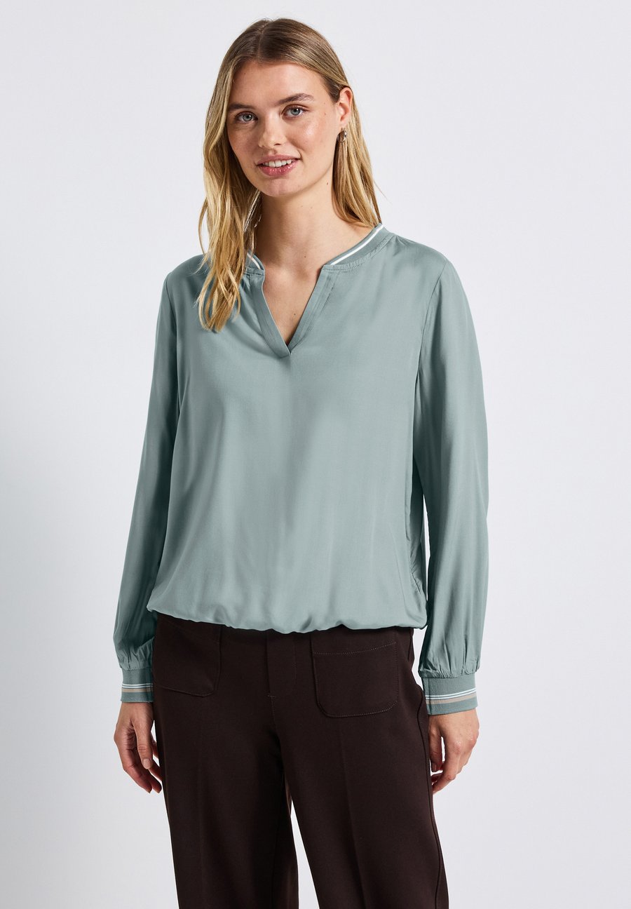 Блуза Street One SPLIT NECK MIT TAPE, Blau/Blue
Блуза Street One SPLIT NECK MIT TAPE, Blau/Blue