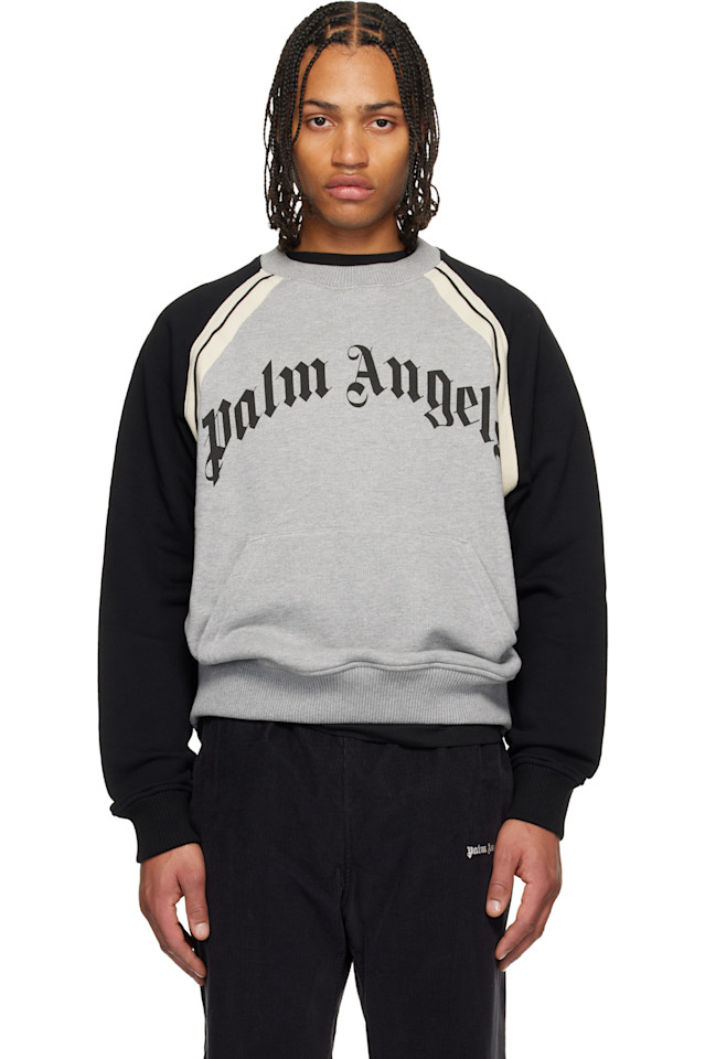 Palm Angels Серая толстовка с изогнутым логотипом и спортивной формой
Palm Angels Серая толстовка с изогнутым логотипом и спортивной формой