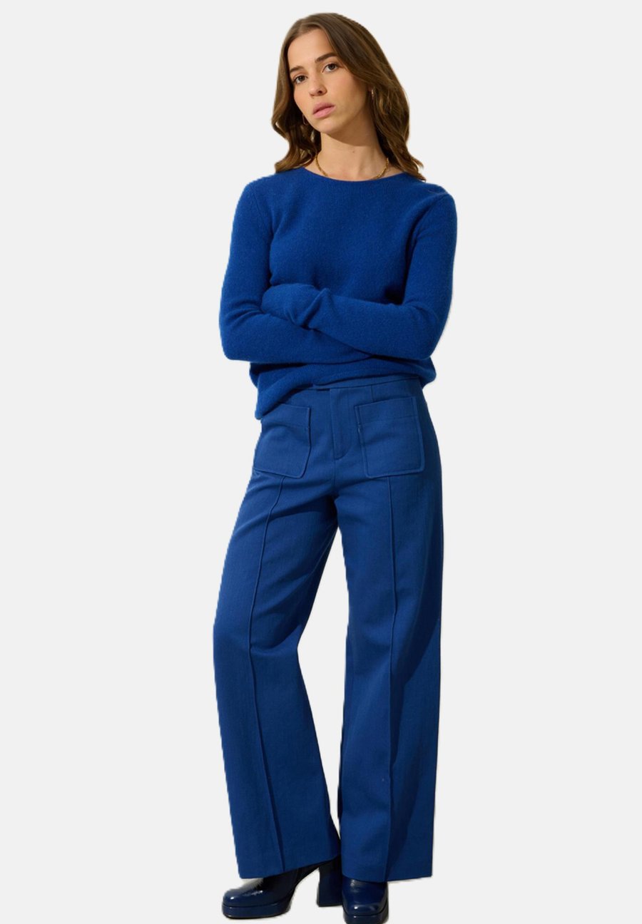 Джемпер Authentic Cashmere Jumper, Overseas/Blue
Джемпер Authentic Cashmere Jumper, Overseas/Blue