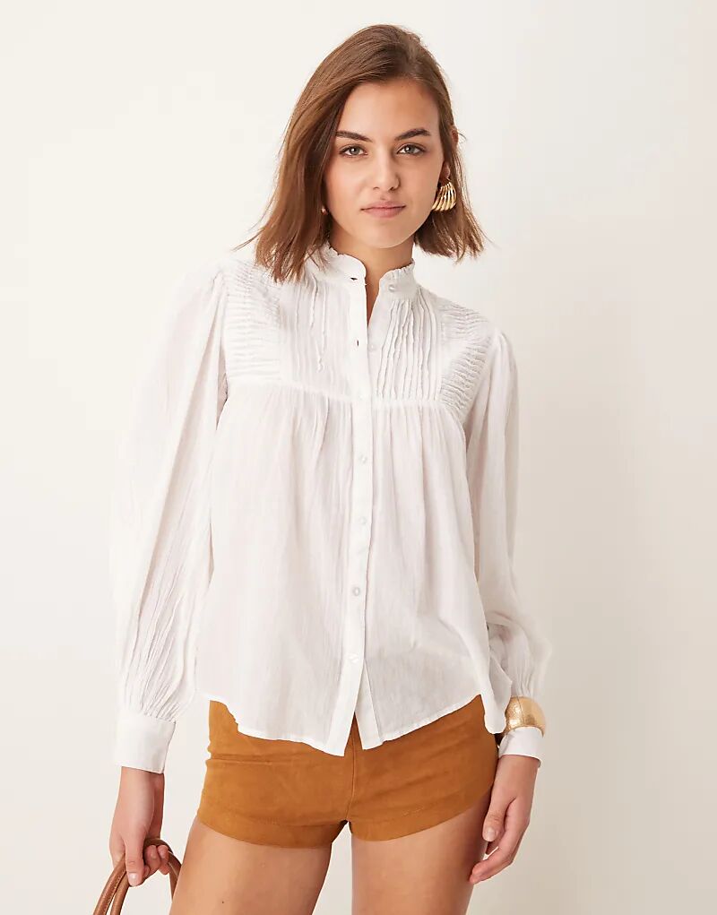 Прозрачная плиссированная рубашка с высоким воротом цвета экрю Pimkie
Прозрачная плиссированная рубашка с высоким воротом цвета экрю Pimkie