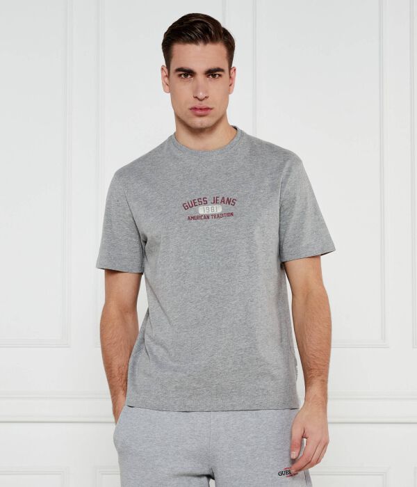 Футболка мужская Guess Jeans с надписью, серый
Футболка мужская Guess Jeans с надписью, серый