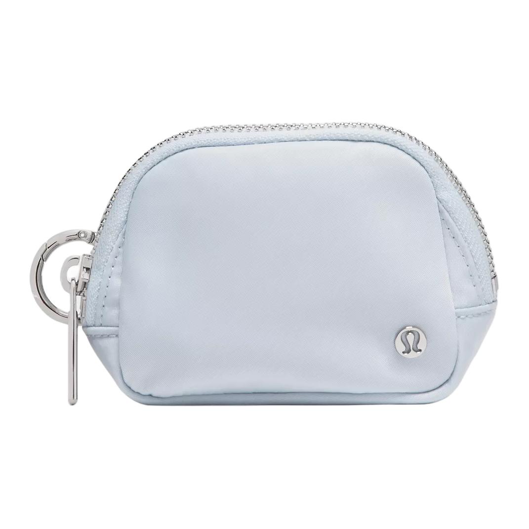 Lululemon Универсальный нейлоновый аксессуар для сумки унисекс синий, Blue
Lululemon Универсальный нейлоновый аксессуар для сумки унисекс синий, Blue