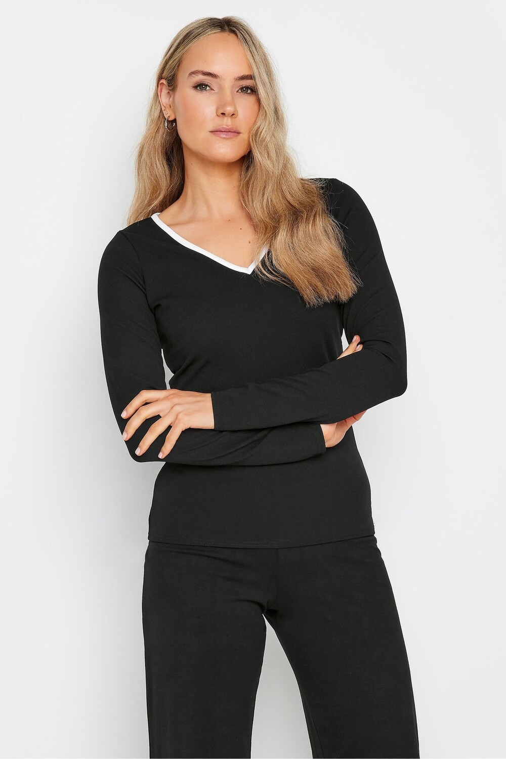 Топ с контрастным v-образным вырезом Long Tall Sally, черный
Топ с контрастным v-образным вырезом Long Tall Sally, черный