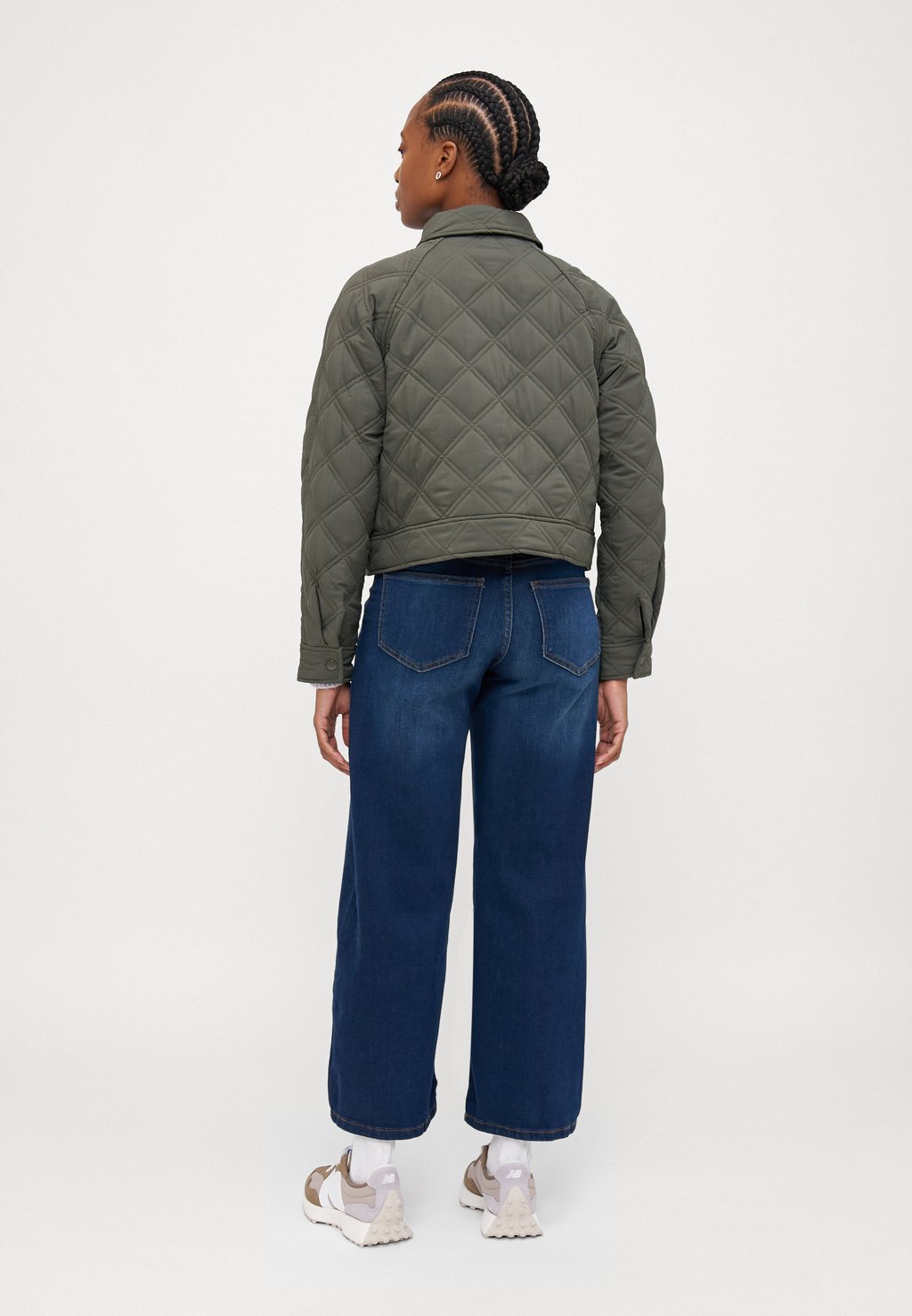 Легкая куртка VMVALERIE JACKET Vero Moda Petite, темно-зеленый
Легкая куртка VMVALERIE JACKET Vero Moda Petite, темно-зеленый