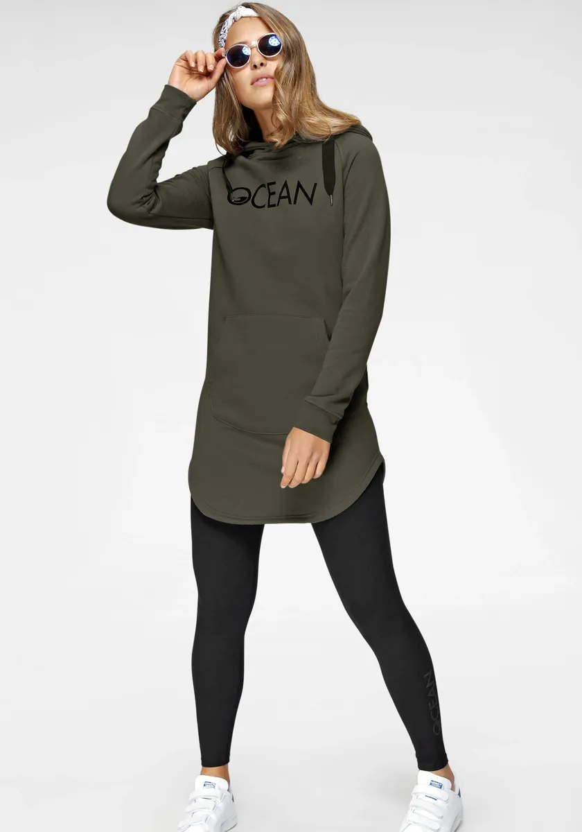 Спортивный костюм Ocean Sportswear "Essentials Joggingsuit" (упаковка, 2 шт., с леггинсами), черный
Спортивный костюм Ocean Sportswear "Essentials Joggingsuit" (упаковка, 2 шт., с леггинсами), черный