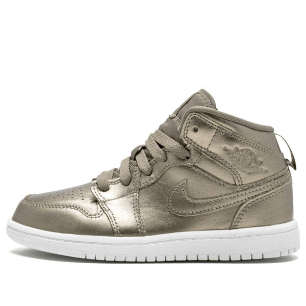 Кроссовки 1 средний размер Air Jordan, серебряный
Кроссовки 1 средний размер Air Jordan, серебряный