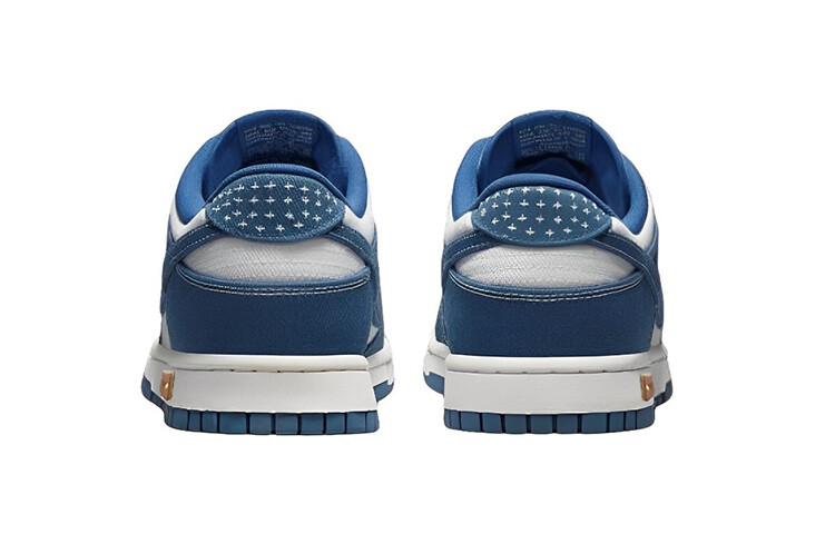 Кроссовки Nike Dunk Skateboarding Shoes Men Low-top Blue/Black/White, синий/черный
Кроссовки Nike Dunk Skateboarding Shoes Men Low-top Blue/Black/White, синий/черный