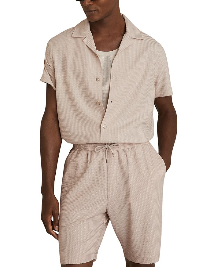 Укороченная текстурированная рубашка с коротким рукавом Warwick в кубинском стиле, классического кроя, на пуговицах REISS, коричневый/бежевый
Укороченная текстурированная рубашка с коротким рукавом Warwick в кубинском стиле, классического кроя, на пуговицах REISS, коричневый/бежевый