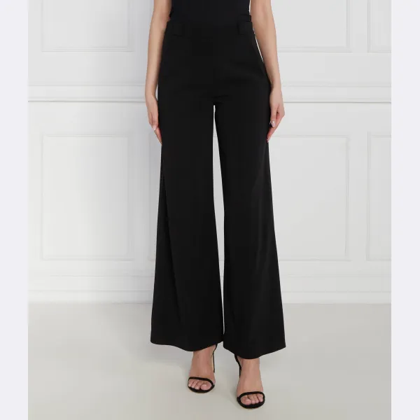 Брюки стандартного кроя Patrizia Pepe, черный
Брюки стандартного кроя Patrizia Pepe, черный