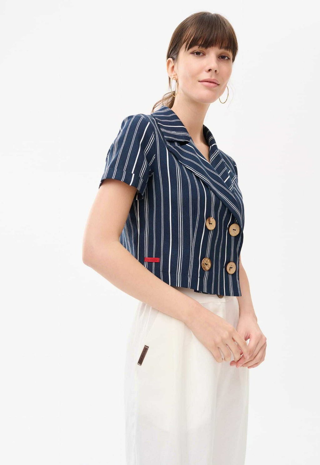 Блейзер blue shadow, темно-синий
Блейзер blue shadow, темно-синий