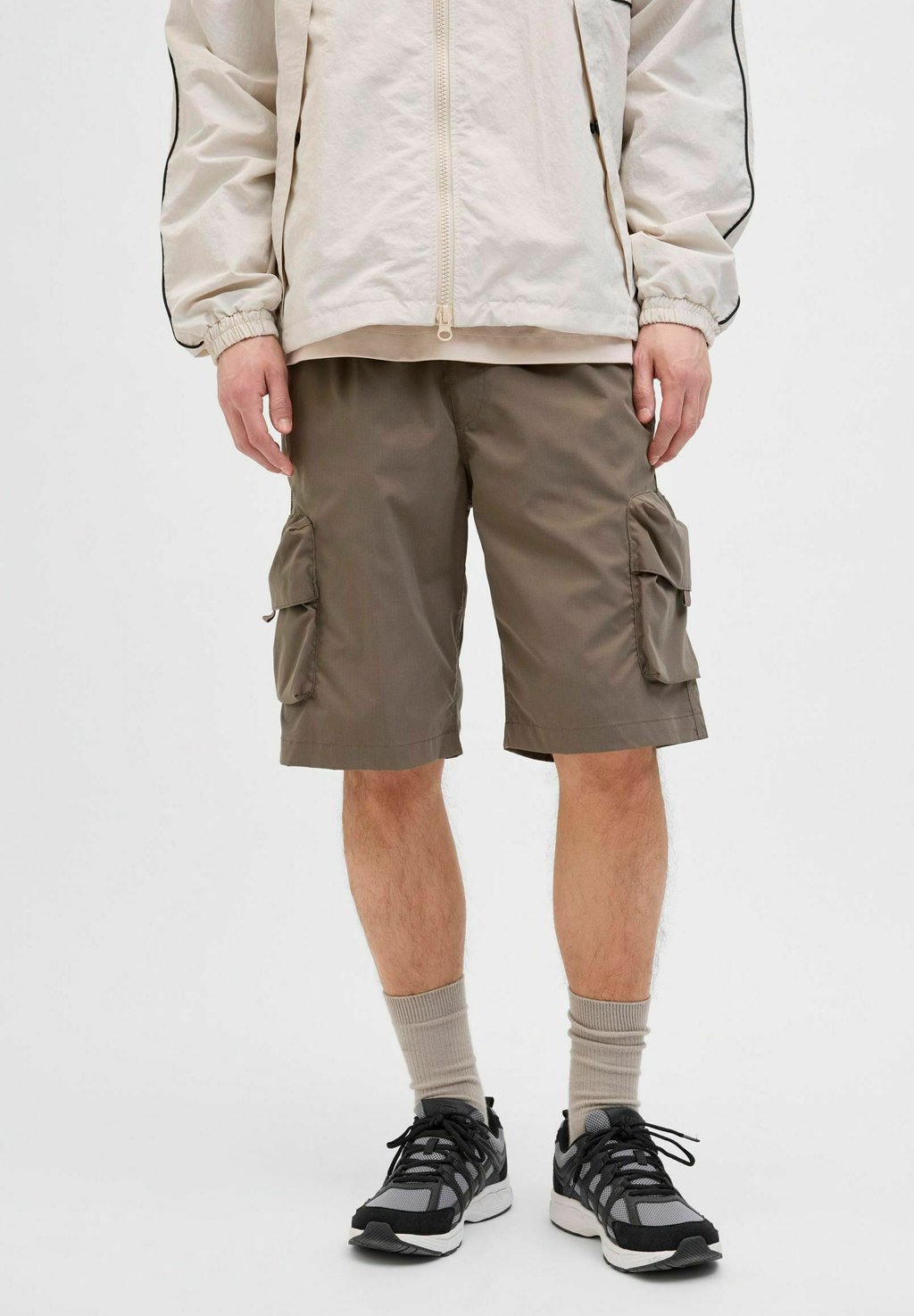 Шорты Jack & Jones, оливковый 
Шорты Jack & Jones, оливковый