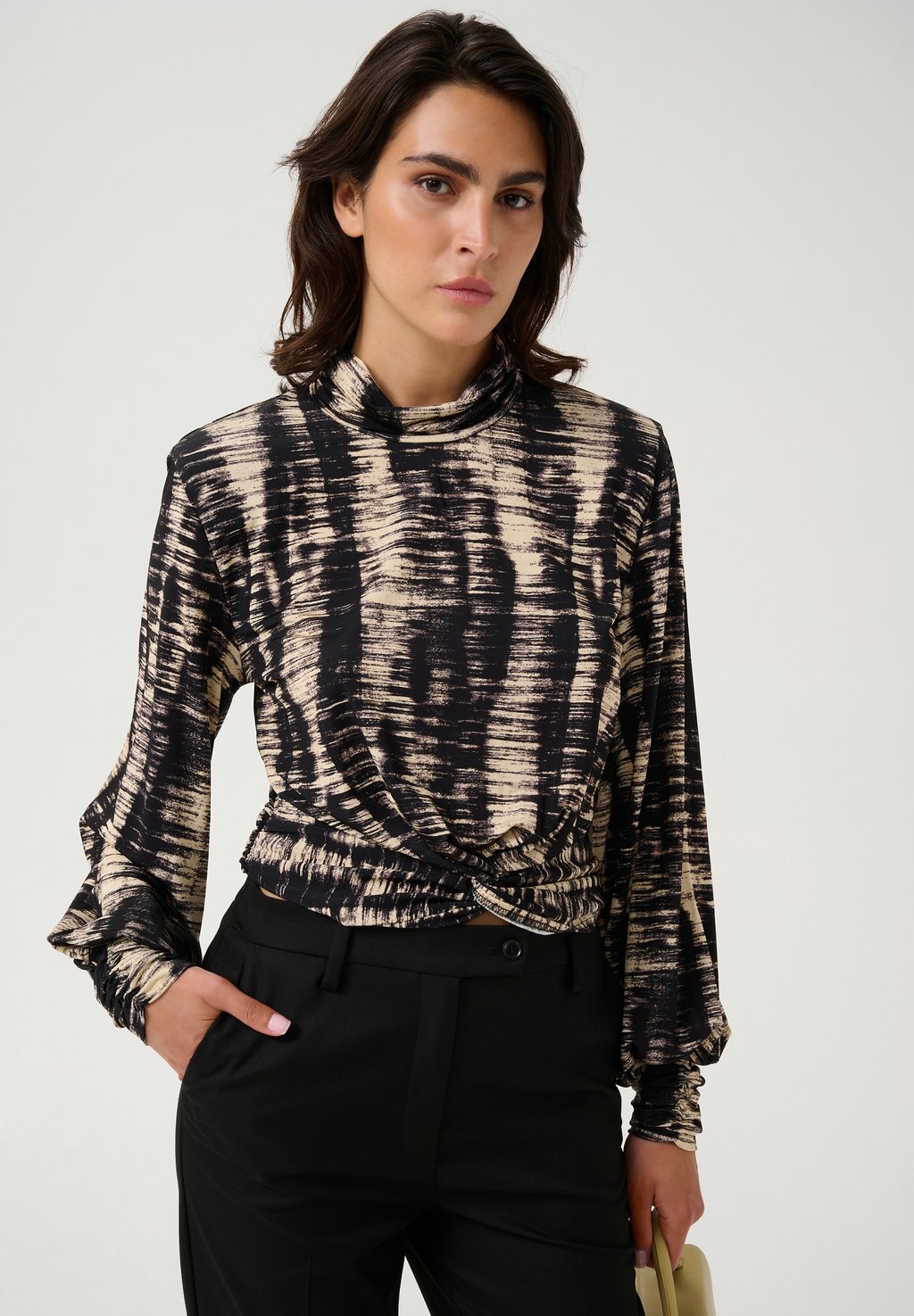 Блуза EMILIA Gestuz, желтый
Блуза EMILIA Gestuz, желтый