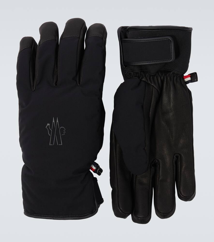Утепленные лыжные перчатки Moncler Grenoble, Black
Утепленные лыжные перчатки Moncler Grenoble, Black