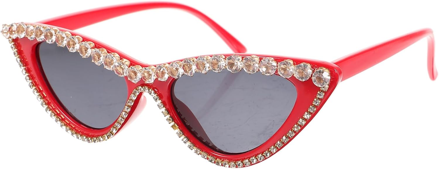 Женские солнцезащитные очки в форме треугольных «кошачьих глаз» с декором из страз. Модные очки с уникальным стилем для вечеринок, фестивалей и повседневной носки. Эффектный и привлекательный дизайн CALLARON, Red
Женские солнцезащитные очки в форме треугольных «кошачьих глаз» с декором из страз. Модные очки с уникальным стилем для вечеринок, фестивалей и повседневной носки. Эффектный и привлекательный дизайн CALLARON, Red