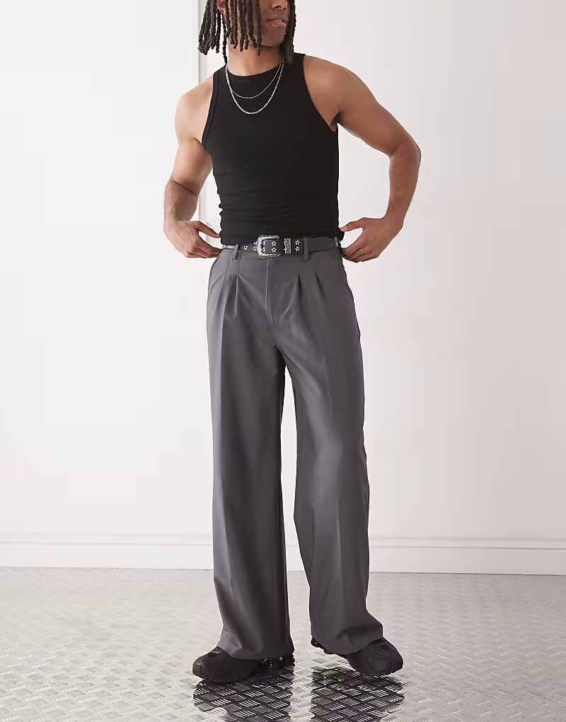 COLLUSION свободные широкие брюки строгого покроя серого цвета
COLLUSION свободные широкие брюки строгого покроя серого цвета