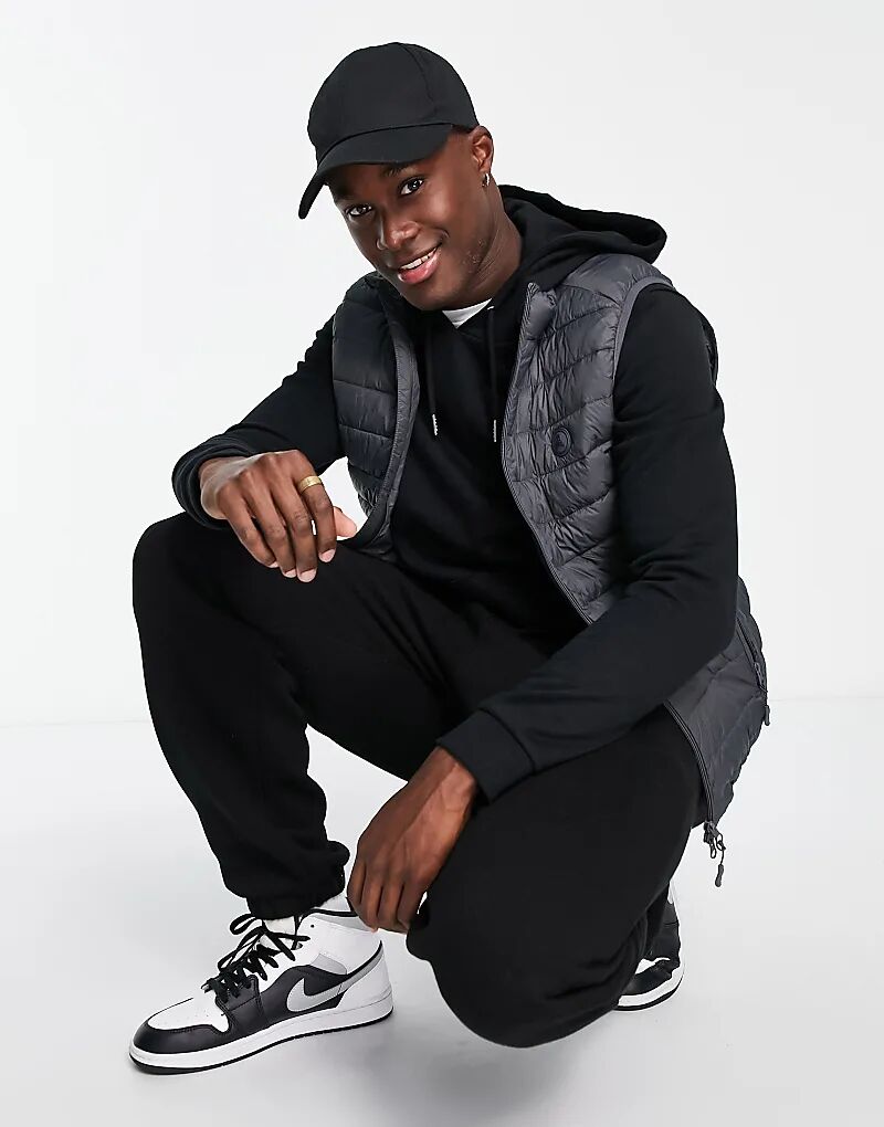 Стеганый топ Gstaad серого цвета Scalpers
Стеганый топ Gstaad серого цвета Scalpers