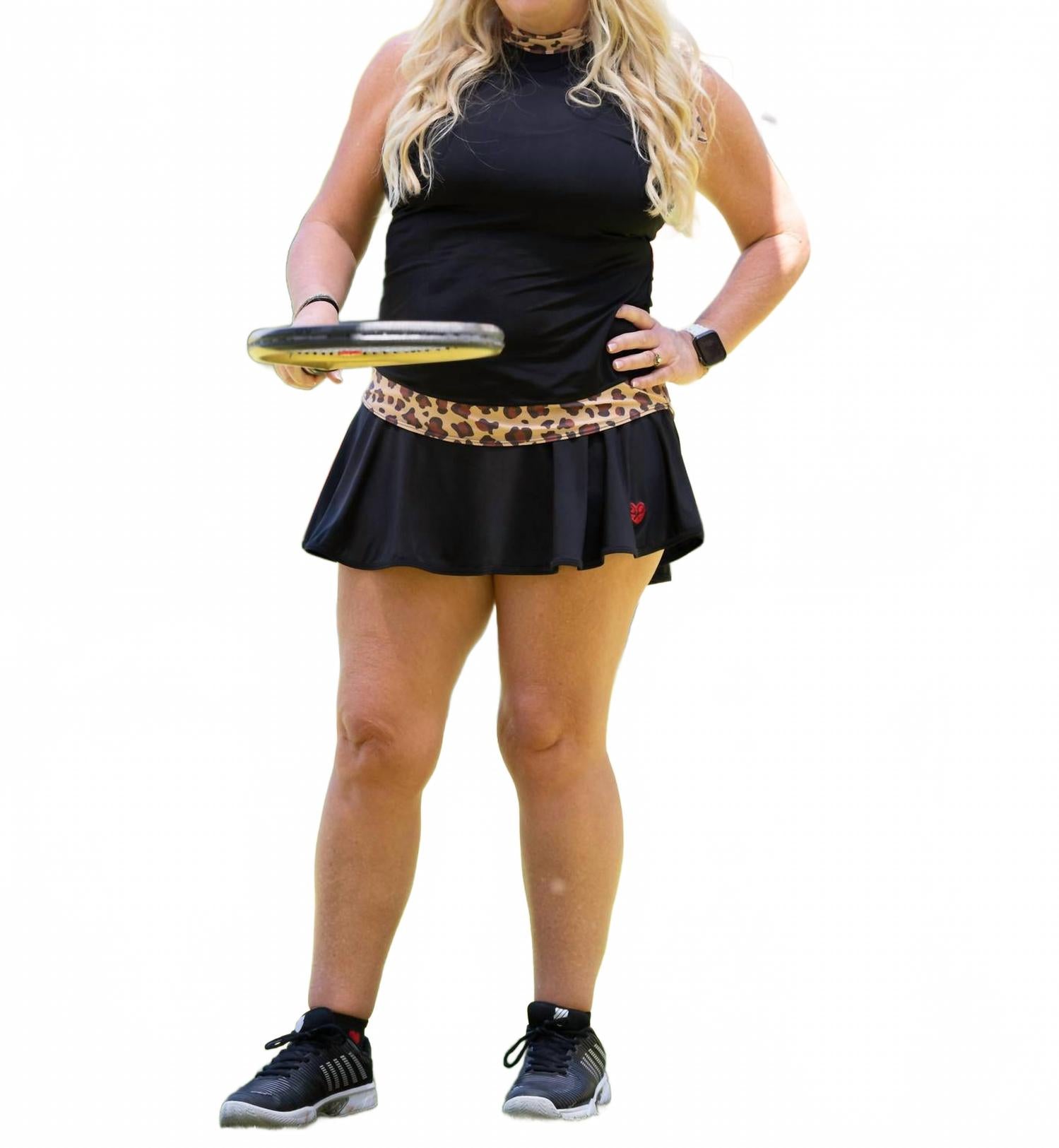 Топ-бюстье Leopard на бретелях в черном цвете Love Love Tennis
Топ-бюстье Leopard на бретелях в черном цвете Love Love Tennis