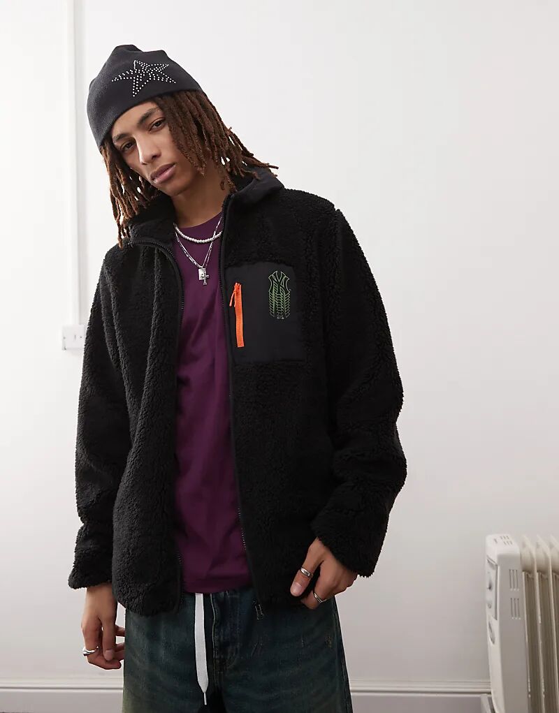 Пушистая куртка на молнии с эмблемой NY Yankees черного цвета 47 Brand 
Пушистая куртка на молнии с эмблемой NY Yankees черного цвета 47 Brand