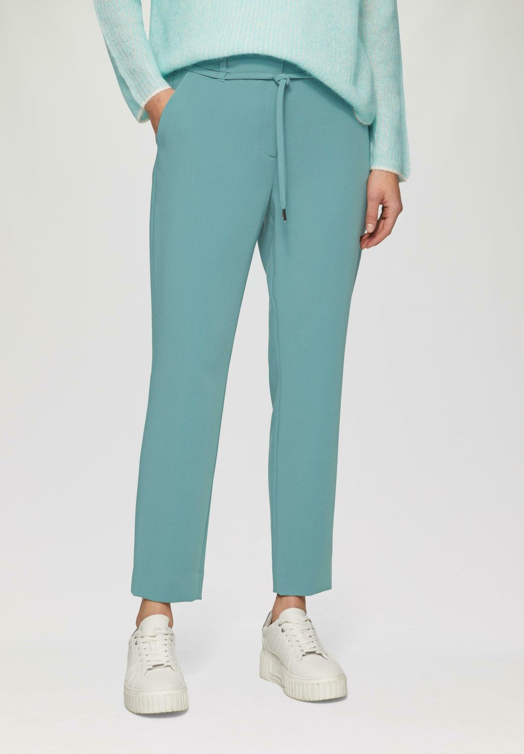 Чиносы MIT GÜRTELSCHLAUFEN s.Oliver BLACK LABEL, сине-зеленый
Чиносы MIT GÜRTELSCHLAUFEN s.Oliver BLACK LABEL, сине-зеленый