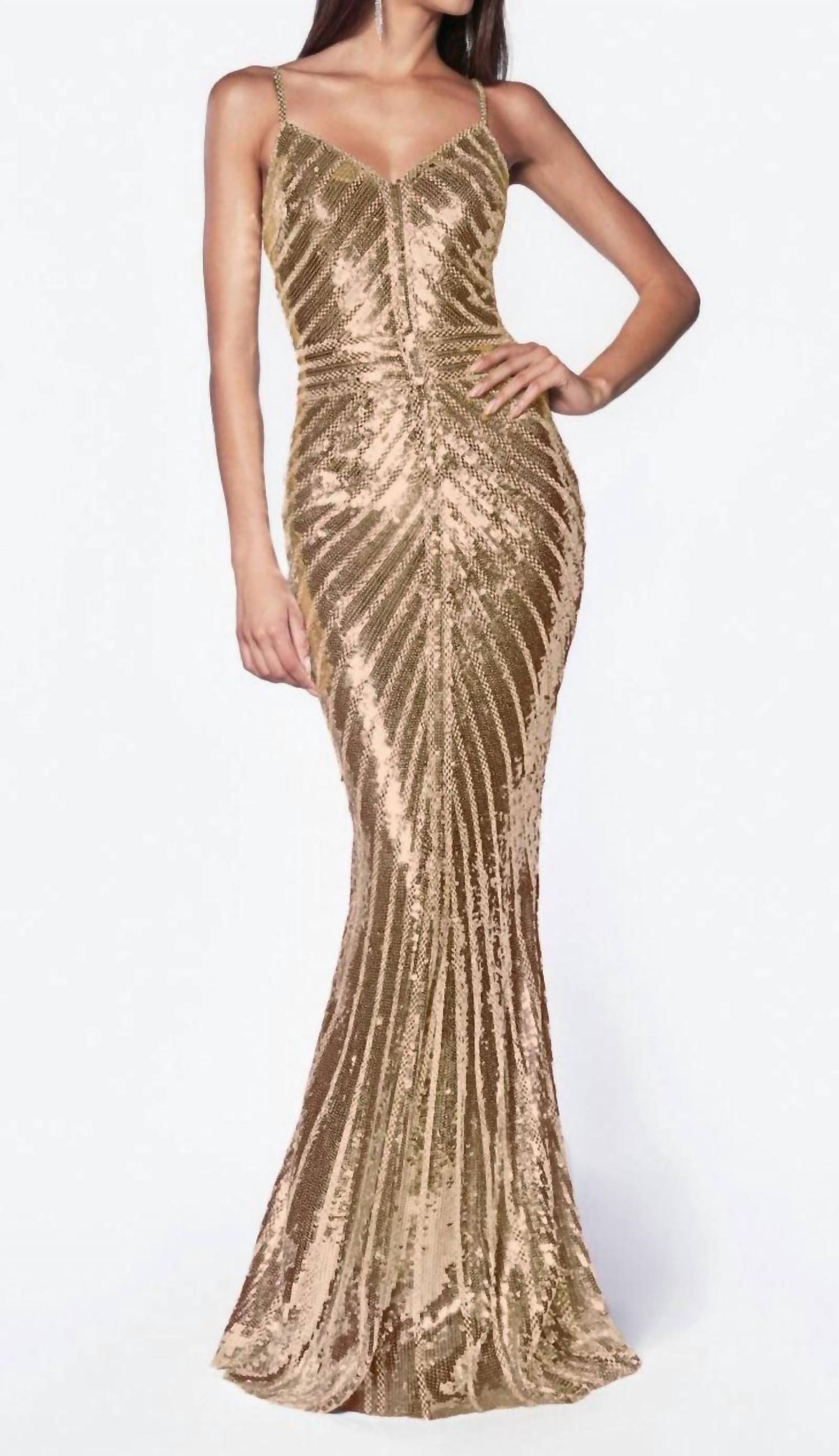 Платье Briana в золотом цвете Cinderella Divine
Платье Briana в золотом цвете Cinderella Divine