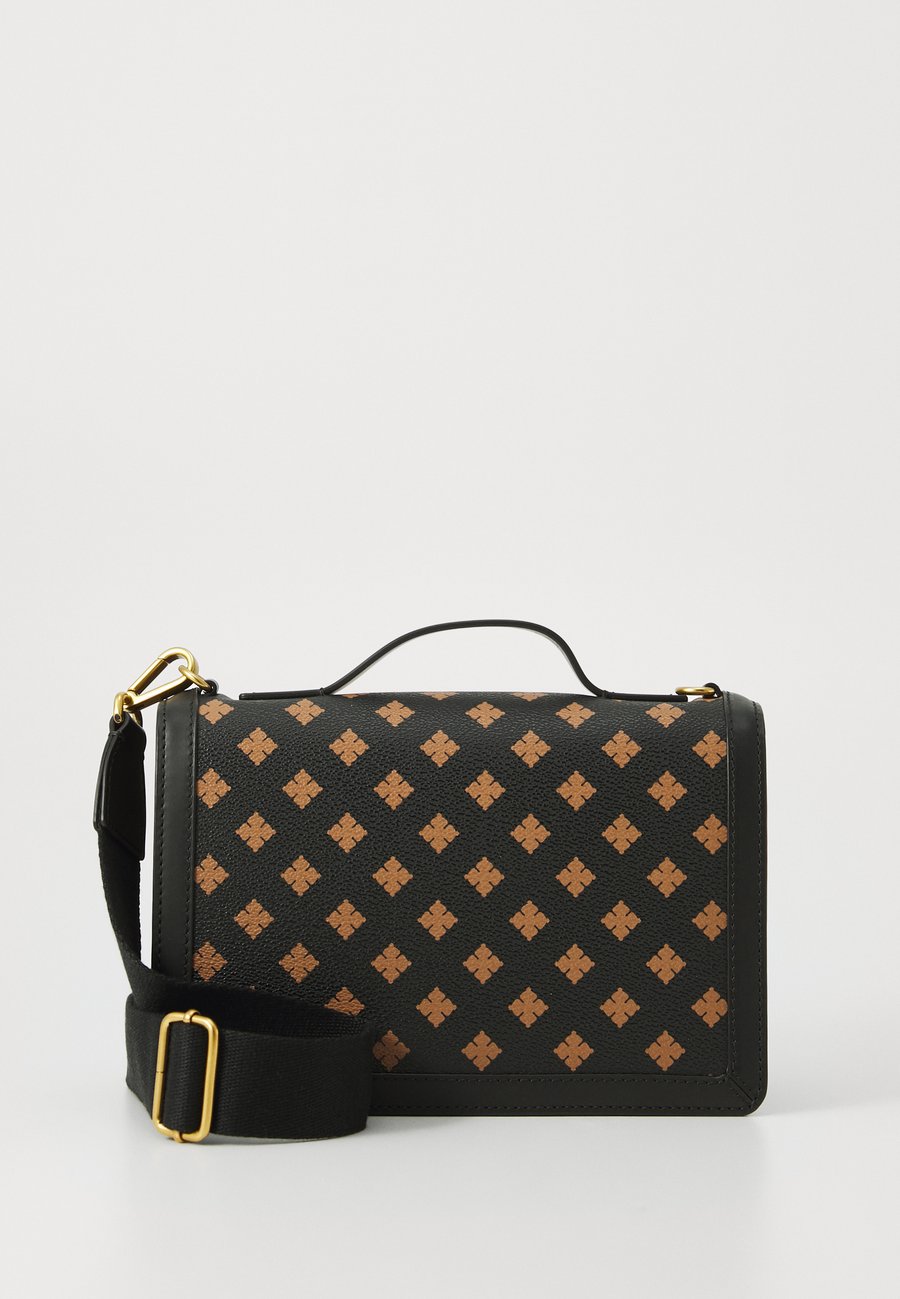 Сумка By Malene Birger LOENNAS, Walnut/Brown
Сумка By Malene Birger LOENNAS, Walnut/Brown