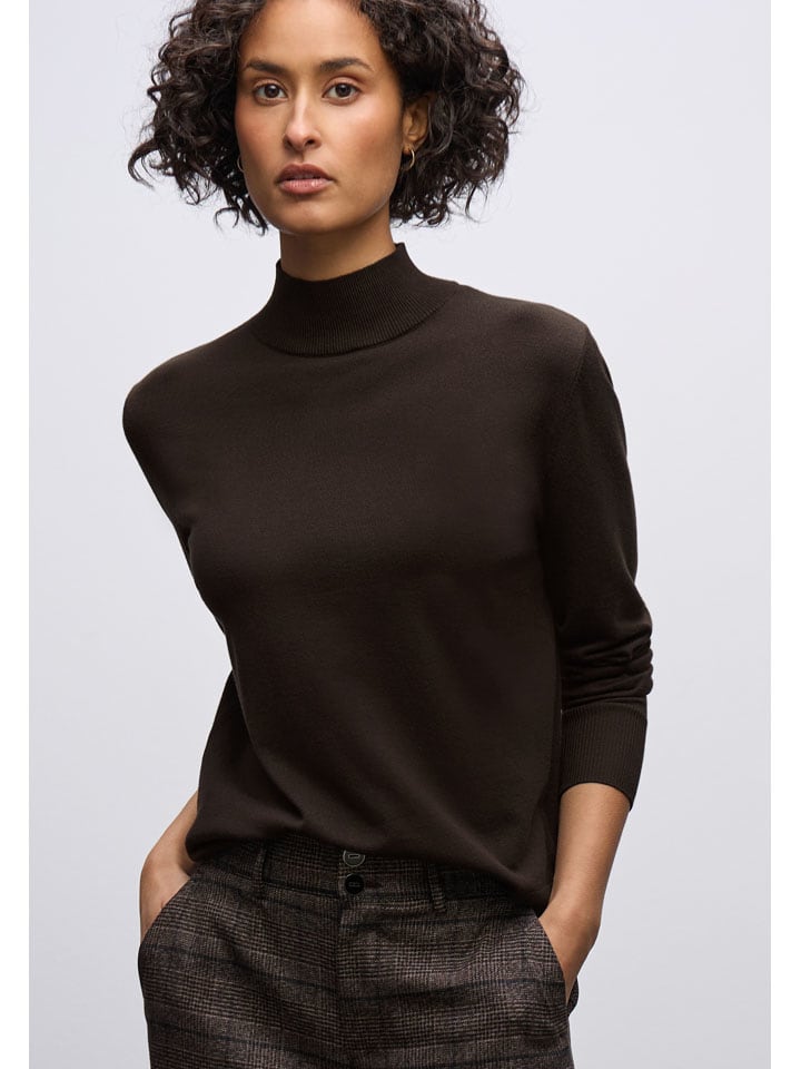 Street One Коричневый свитер с высоким воротником
Street One Коричневый свитер с высоким воротником