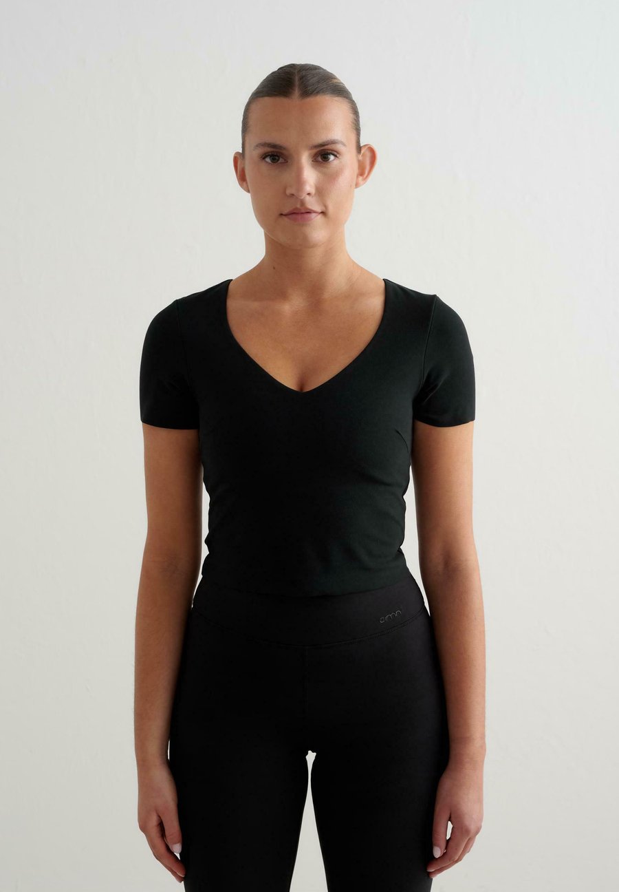Футболка aim’n SENSE SHORT SLEEVE, Black, Черный, Футболка aim’n SENSE SHORT SLEEVE, Black
Футболка aim’n SENSE SHORT SLEEVE, Black, Черный, Футболка aim’n SENSE SHORT SLEEVE, Black