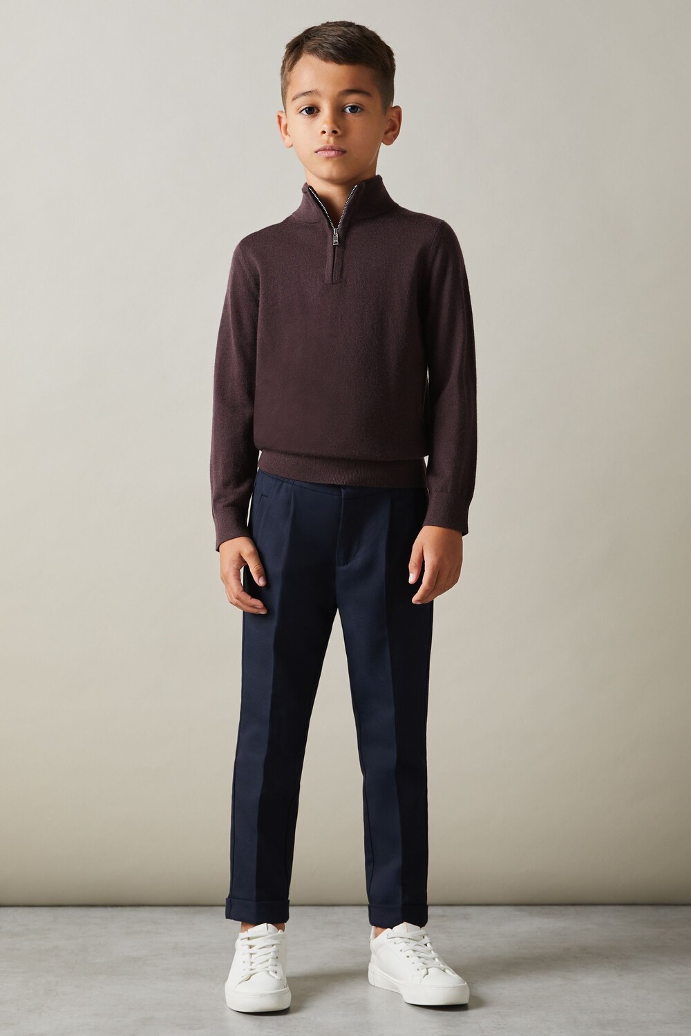 Джемпер Blackhall из мериносовой шерсти с воротником стойкой и застежкой молнией на половину длины Reiss, бордовый
Джемпер Blackhall из мериносовой шерсти с воротником стойкой и застежкой молнией на половину длины Reiss, бордовый