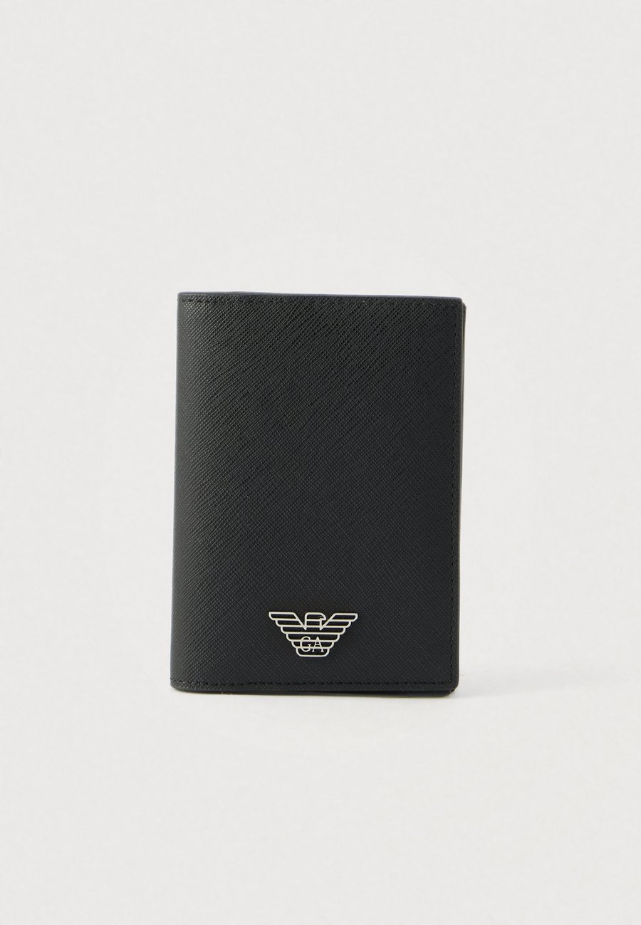 Кошелек Emporio Armani PASSPORT HOLDER, Black Beauty/Black
Кошелек Emporio Armani PASSPORT HOLDER, Black Beauty/Black