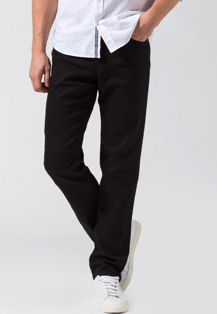 Джинсы прямого кроя STYLE COOPER REGULAR FIT BRAX, цвет black
Джинсы прямого кроя STYLE COOPER REGULAR FIT BRAX, цвет black