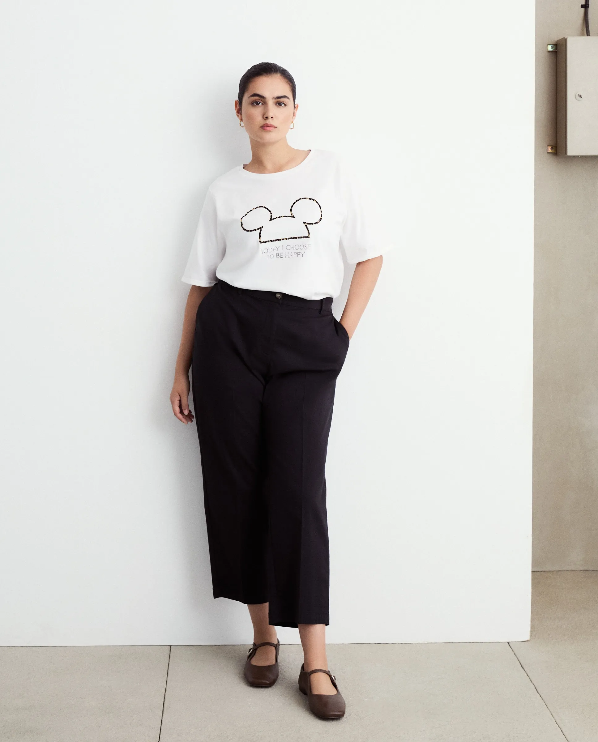 Женская футболка с коротким рукавом с принтом Couchel, белый
Женская футболка с коротким рукавом с принтом Couchel, белый