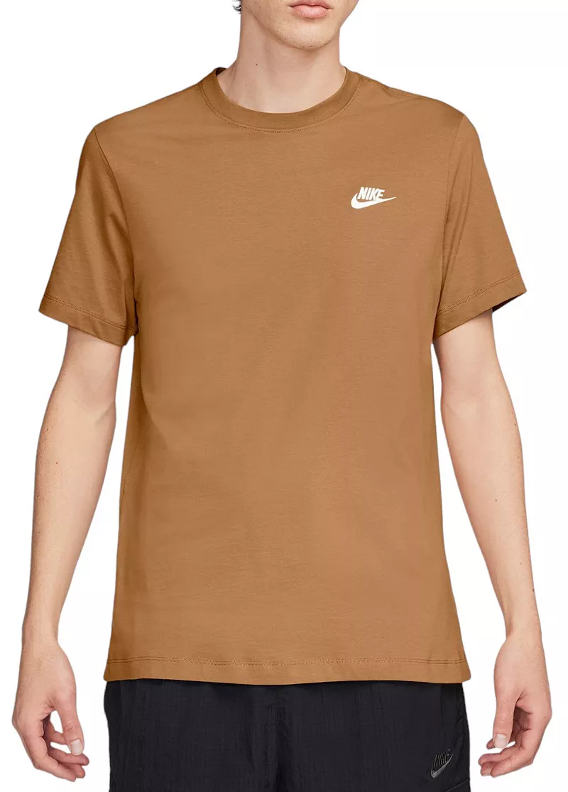 Мужская футболка Nike Sportswear Club, цвет Flax 
Мужская футболка Nike Sportswear Club, цвет Flax