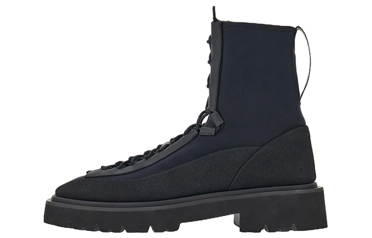 Ботинки мужские черные Ferragamo
Ботинки мужские черные Ferragamo