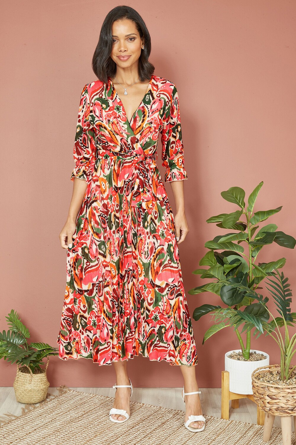 Плиссированное платье миди с узором пейсли и складками Yumi, розовый
Плиссированное платье миди с узором пейсли и складками Yumi, розовый